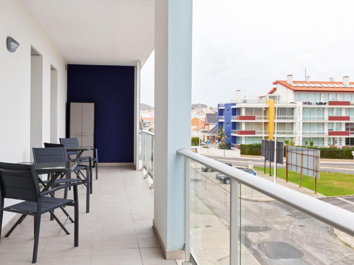 Beautiful Apartment In S O Martinho Do Porto With Balcony เซามาร์ทินโญโดปอร์โต ภายนอก รูปภาพ