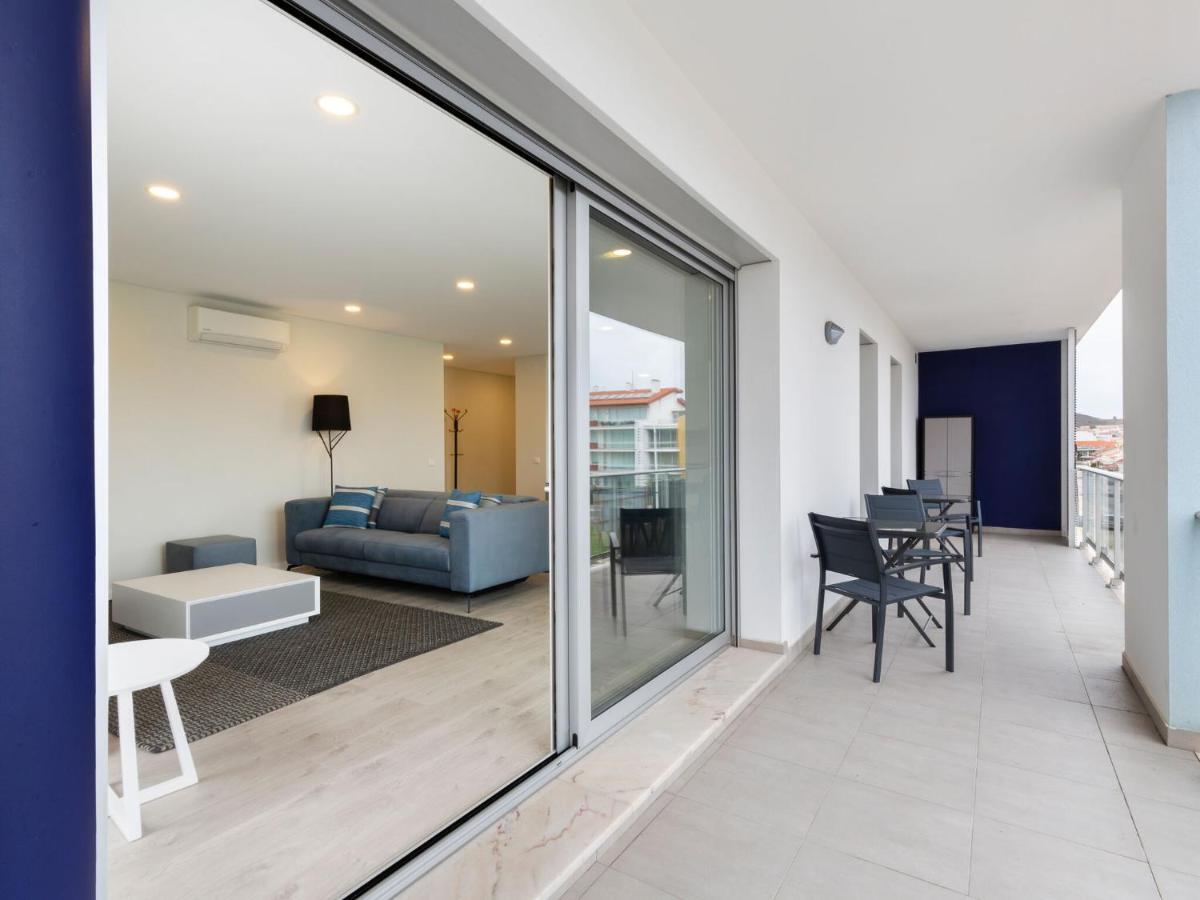 Beautiful Apartment In S O Martinho Do Porto With Balcony เซามาร์ทินโญโดปอร์โต ภายนอก รูปภาพ
