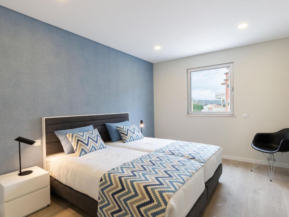 Beautiful Apartment In S O Martinho Do Porto With Balcony เซามาร์ทินโญโดปอร์โต ภายนอก รูปภาพ